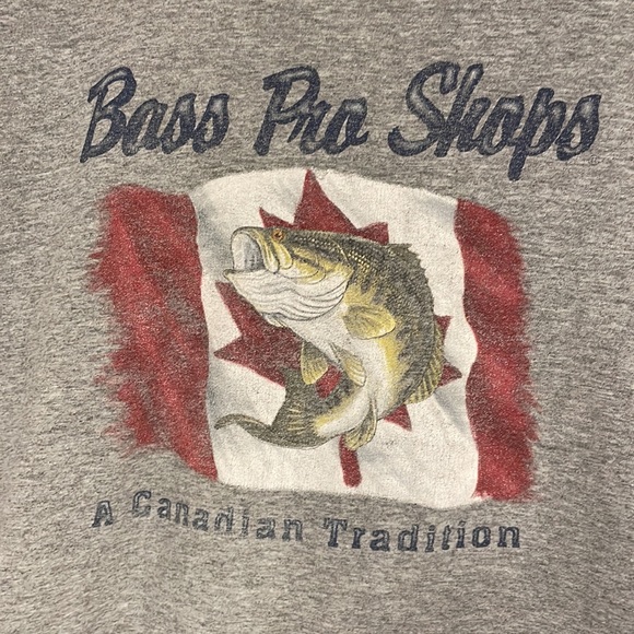 Bass Pro Shops Canada T Shirt - Picture 3 of 4